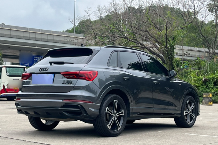 Audi Q3 2021 #9 Audi Q3 2021 car image #9