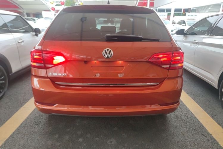 Volkswagen Santana 2015 #4 Volkswagen Santana 2015 car image #4