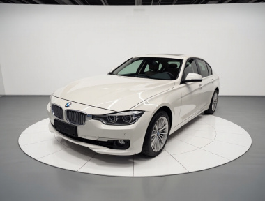 BMW 3 Series 2018 car image 