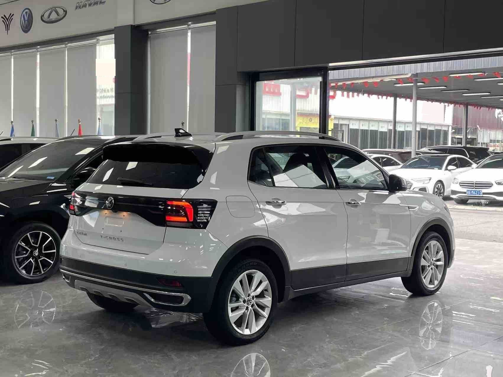 Volkswagen T-Cross 2022 #8 Volkswagen T-Cross 2022 car image #8