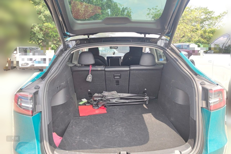 Tesla Model Y 2021 car image #21