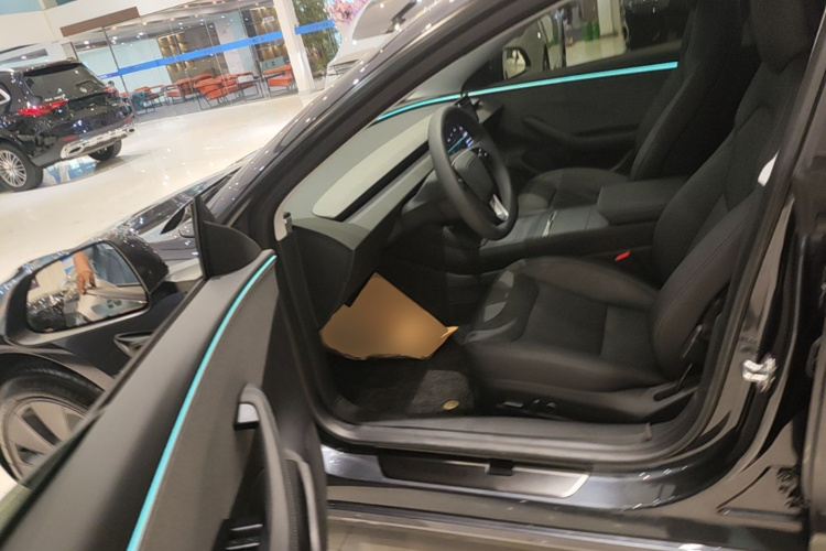 Tesla Model 3 2024 #16 Tesla Model 3 2024 car image #16