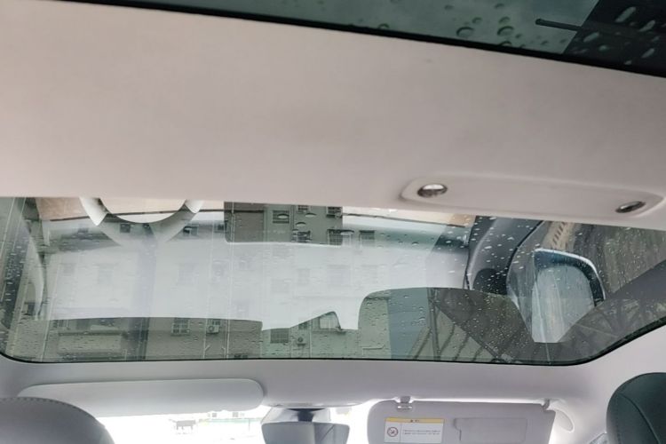 Tesla Model 3 2020 car image #18