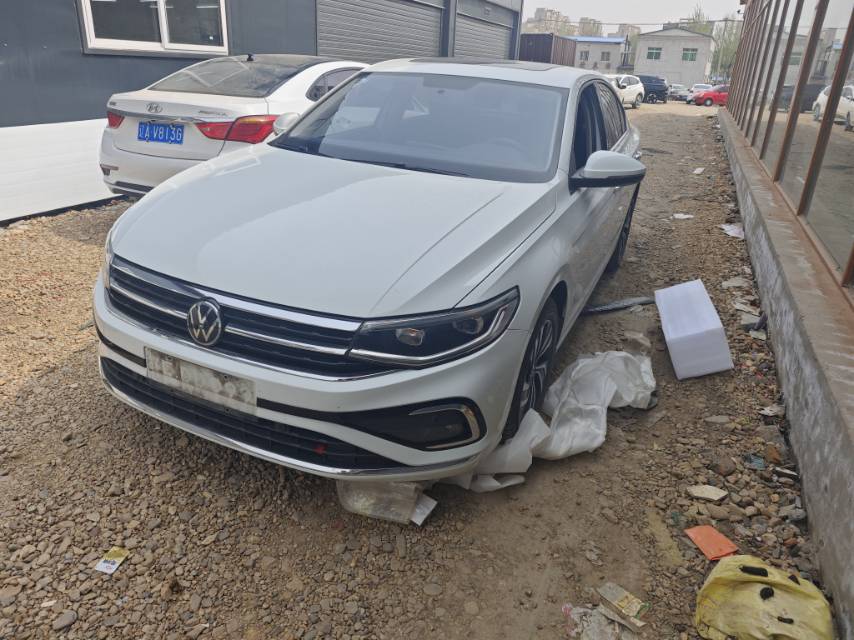 2022 2022 car image