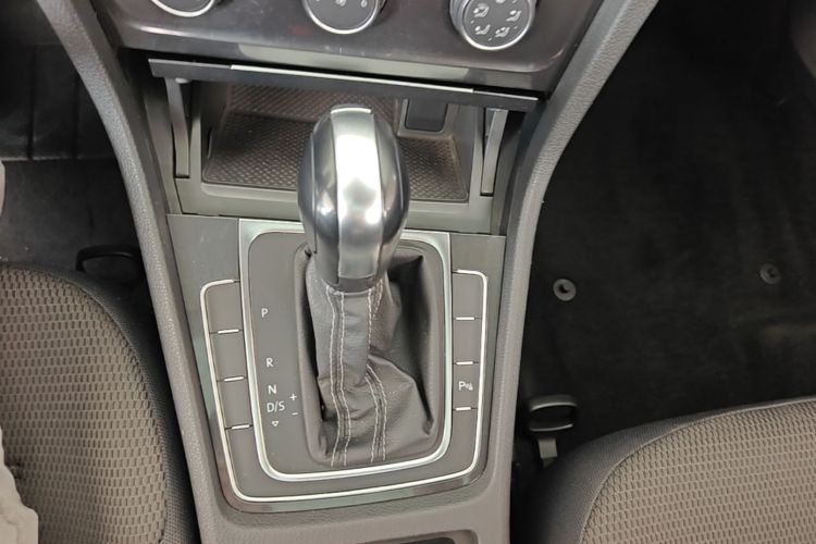 Volkswagen Golf 2017 #14 Volkswagen Golf 2017 car image #14