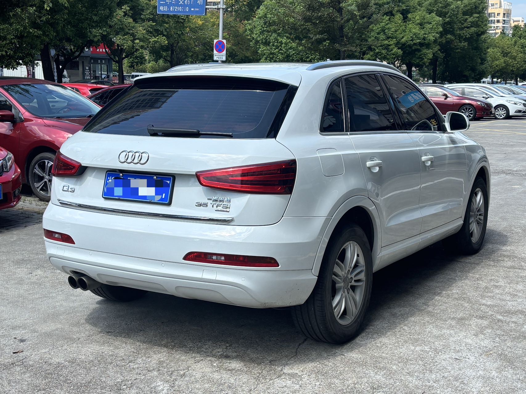 Audi Q3 2015 car image #4