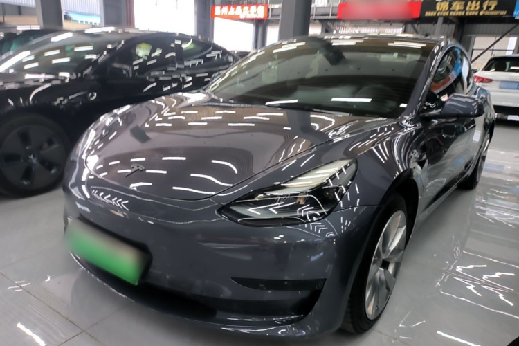 Tesla Model 3 2022 car image #2