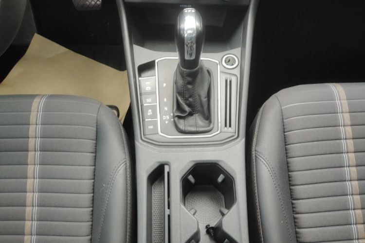Volkswagen Lavida 2020 #14 Volkswagen Lavida 2020 car image #14