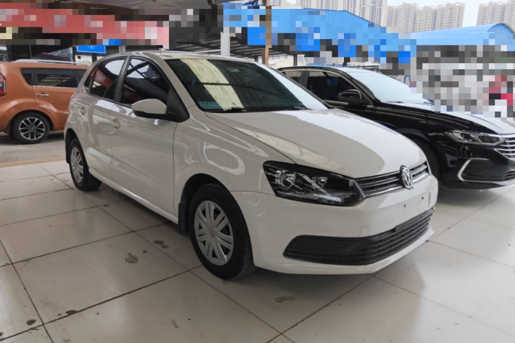 Volkswagen Polo 2016 car image #4