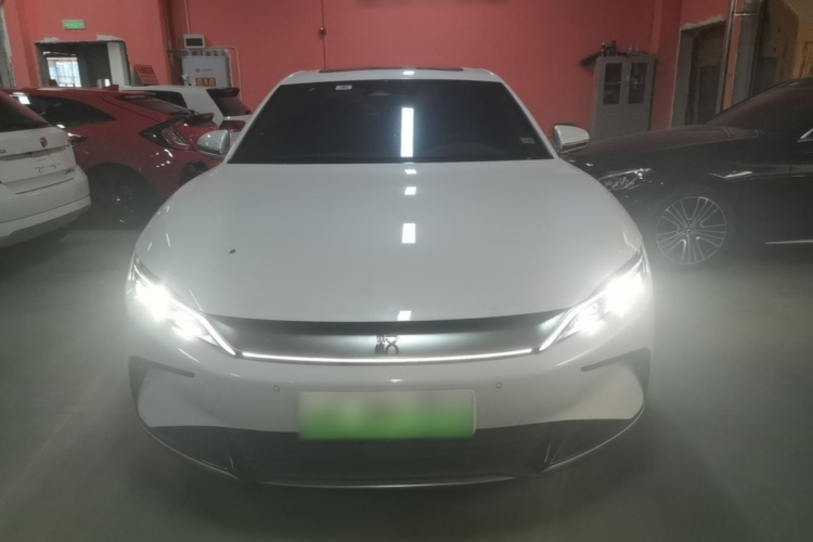 BYD Han 2022 car image #3