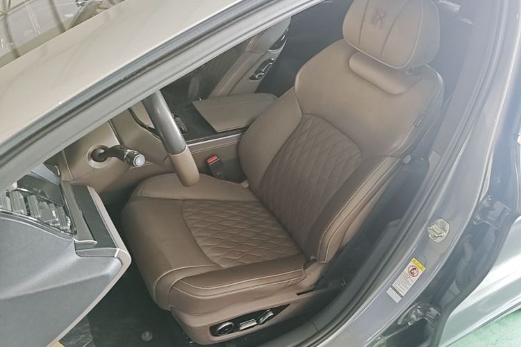 BYD Han 2023 car image #15