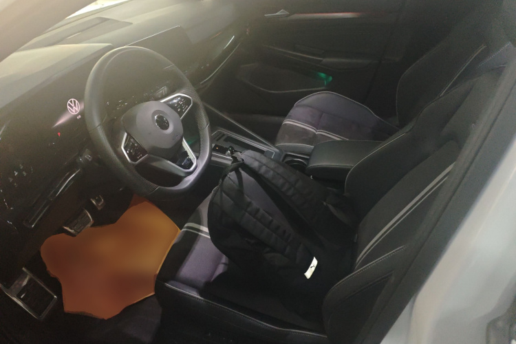 Volkswagen Golf 2024 car image #15