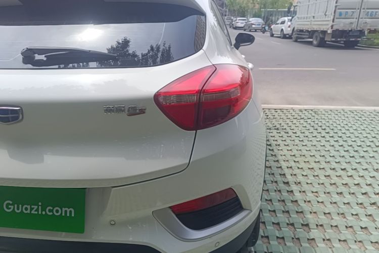 GEELY Emgrand GS 2016 car image #8