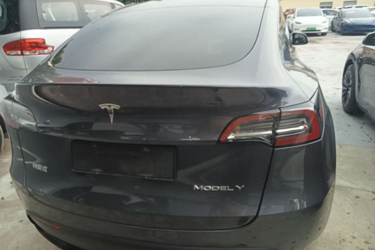 Tesla Model Y 2022 #6 Tesla Model Y 2022 car image #6