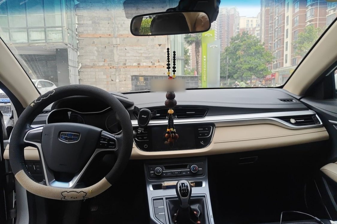 GEELY Emgrand 2018 #21 GEELY Emgrand 2018 car image #21