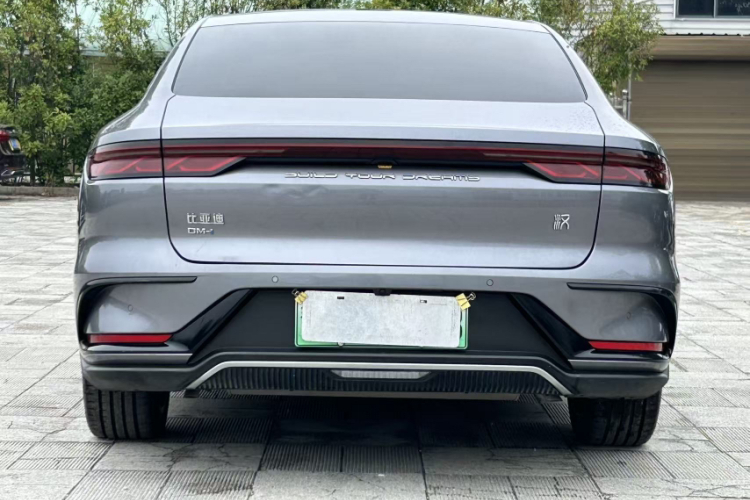 BYD Han 2023 car image #8