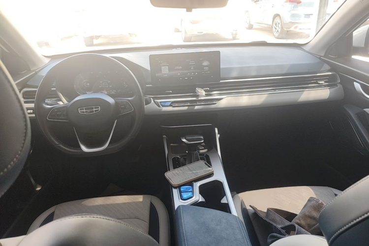 GEELY Emgrand 2021 #10 GEELY Emgrand 2021 car image #10