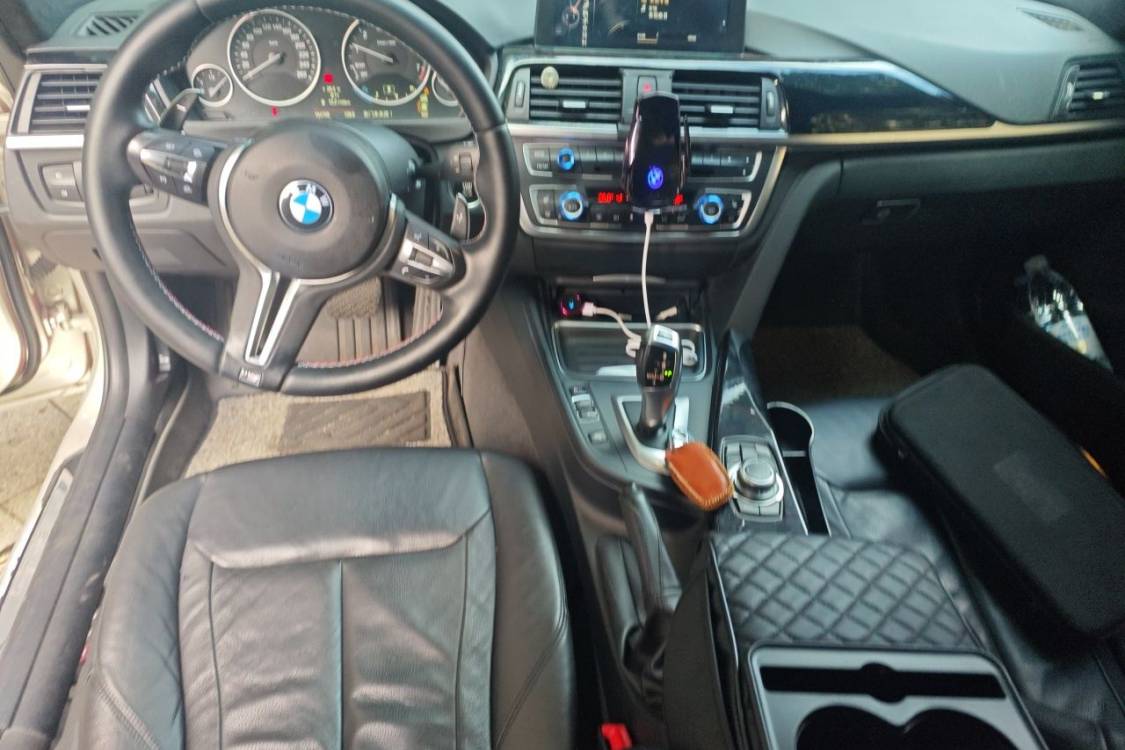 BMW 3 Series 2013 car image #21
