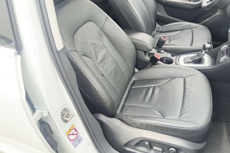 Audi Q3 2014 #24 Audi Q3 2014 car image #24
