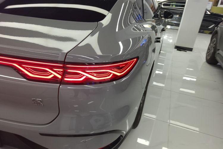BYD Han 2024 immagine di auto #8