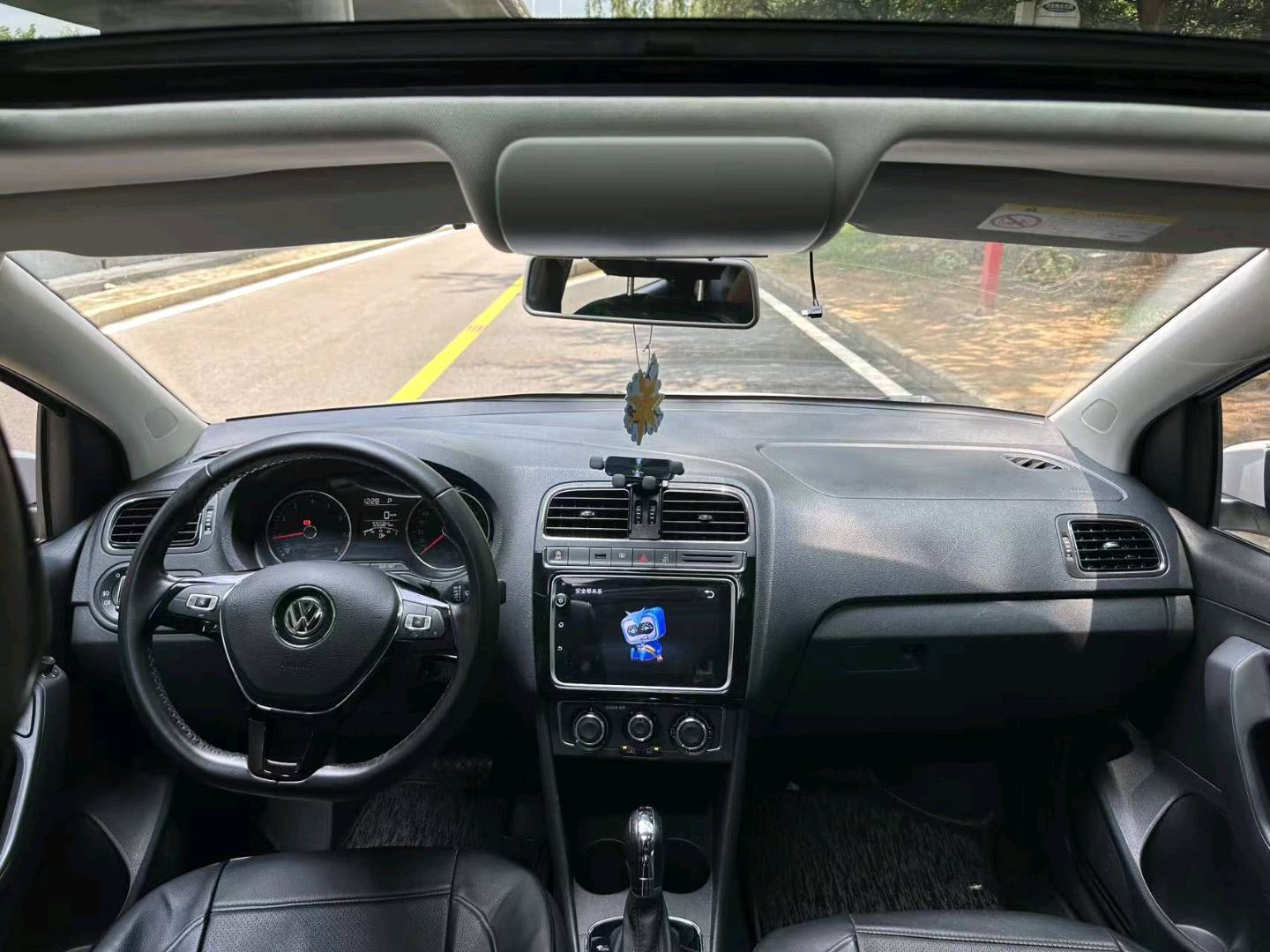 Volkswagen Polo 2018 #13 Volkswagen Polo 2018 car image #13
