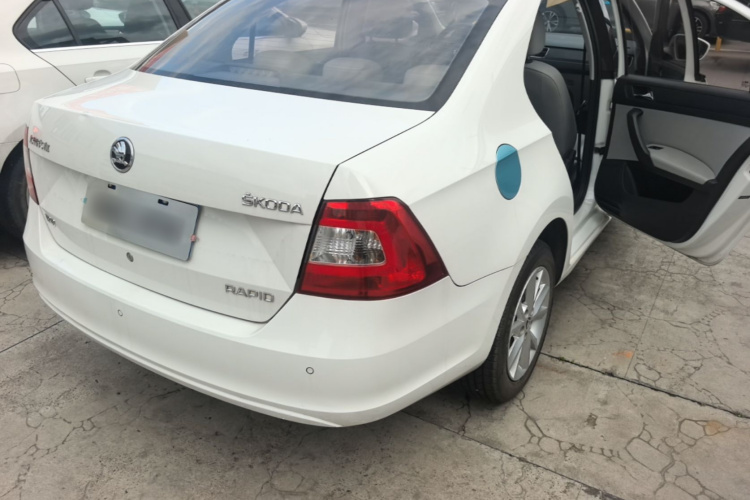 2016 immagine di auto #8