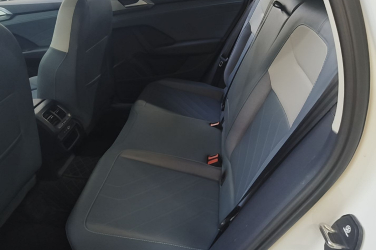Volkswagen Tharu 2025 car image #17