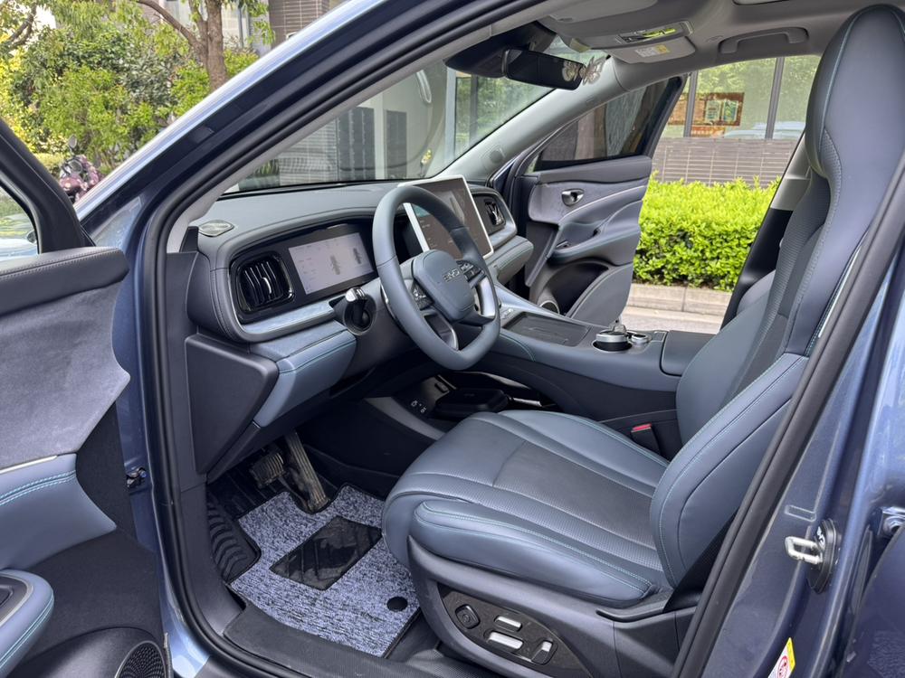 BYD Sea Lion 07 DM-i 2025 car image #13