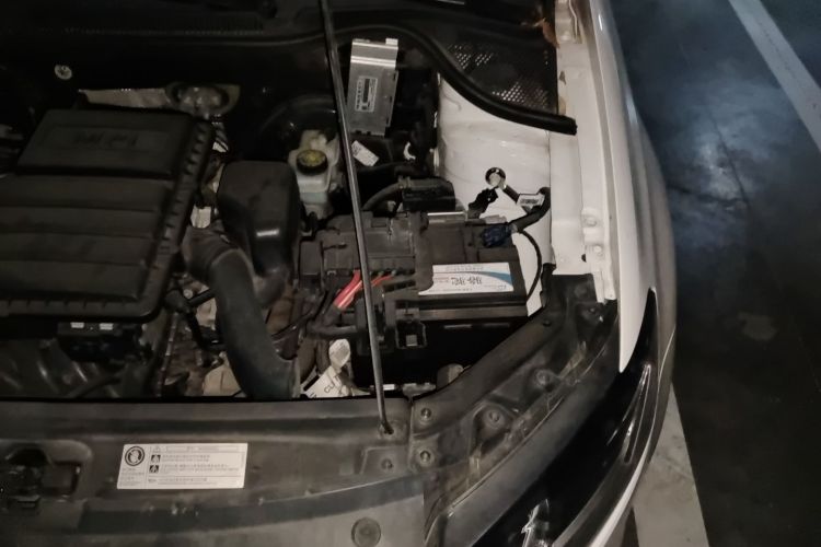 Volkswagen Polo 2017 car image #23