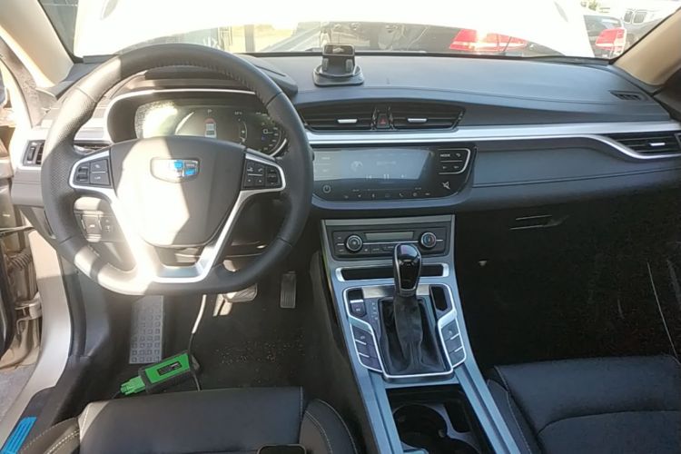 GEELY Emgrand 2018 #10 GEELY Emgrand 2018 car image #10