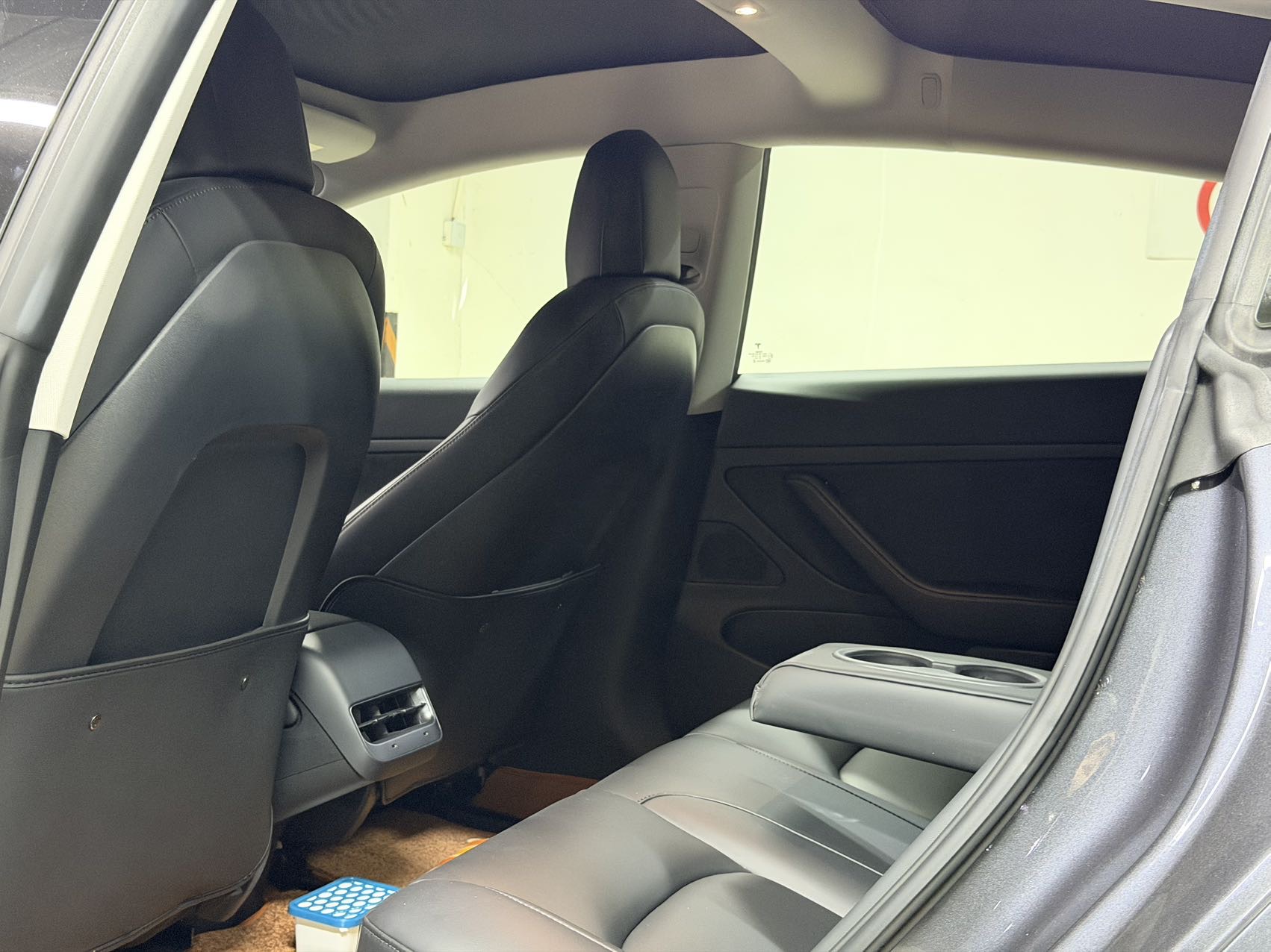 Tesla Model 3 2020 car image #6