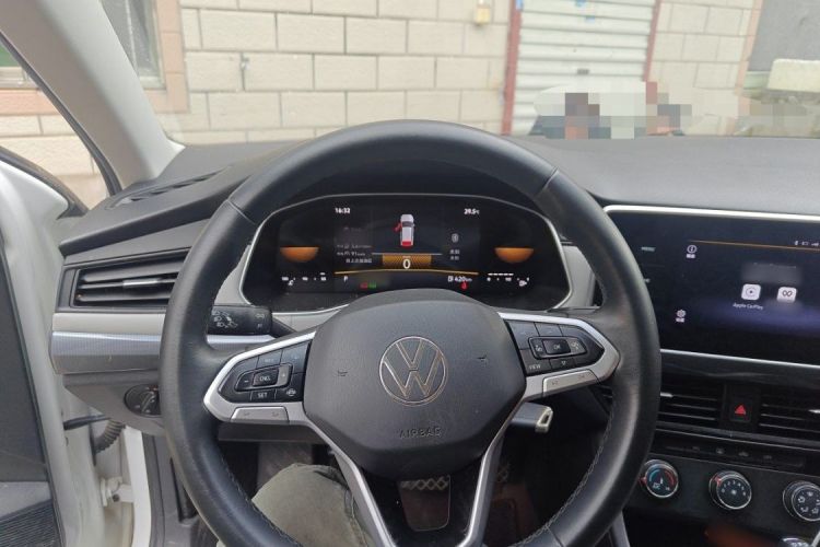Volkswagen Bora 2023 car image #12