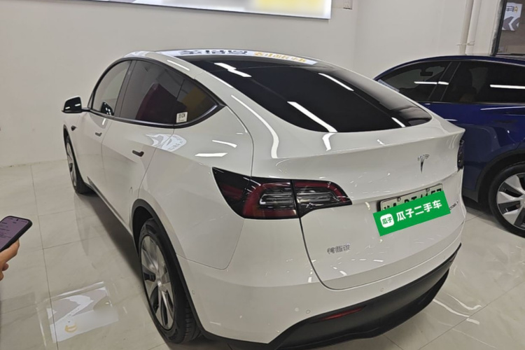 Tesla Model Y 2021 #5 Tesla Model Y 2021 car image #5