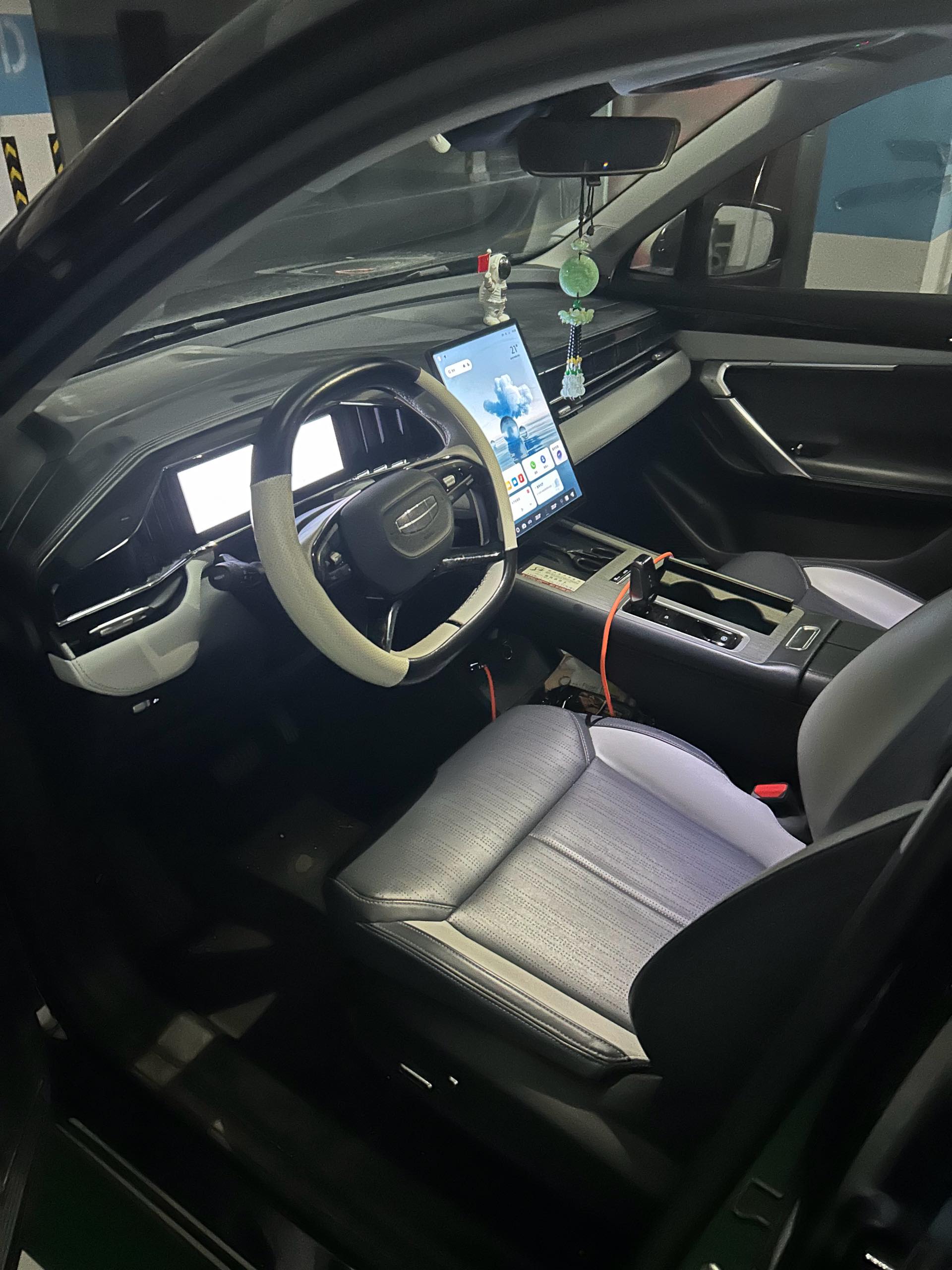 GEELY Boyue L 2024 car image #4