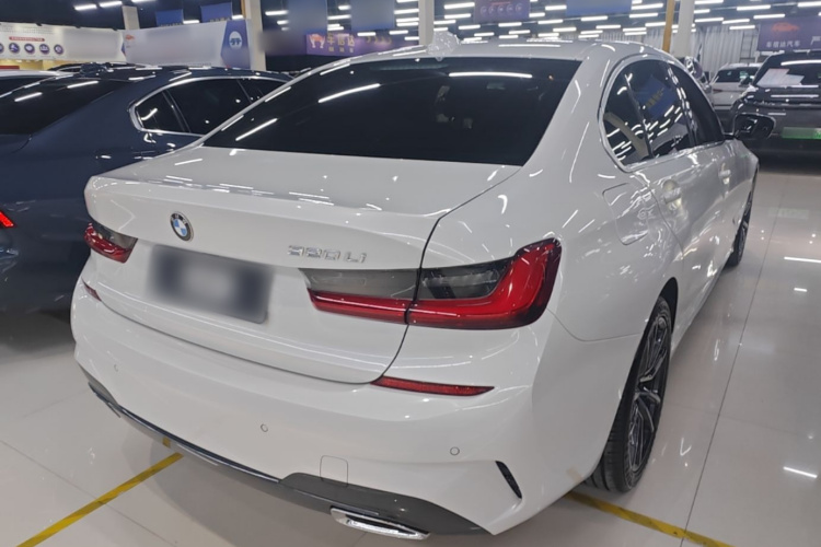 BMW 3 Series 2021 #5 BMW 3 Series 2021 صورة سيارة #5