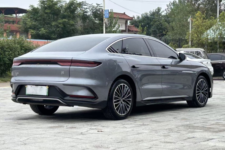 BYD Han 2023 car image #7