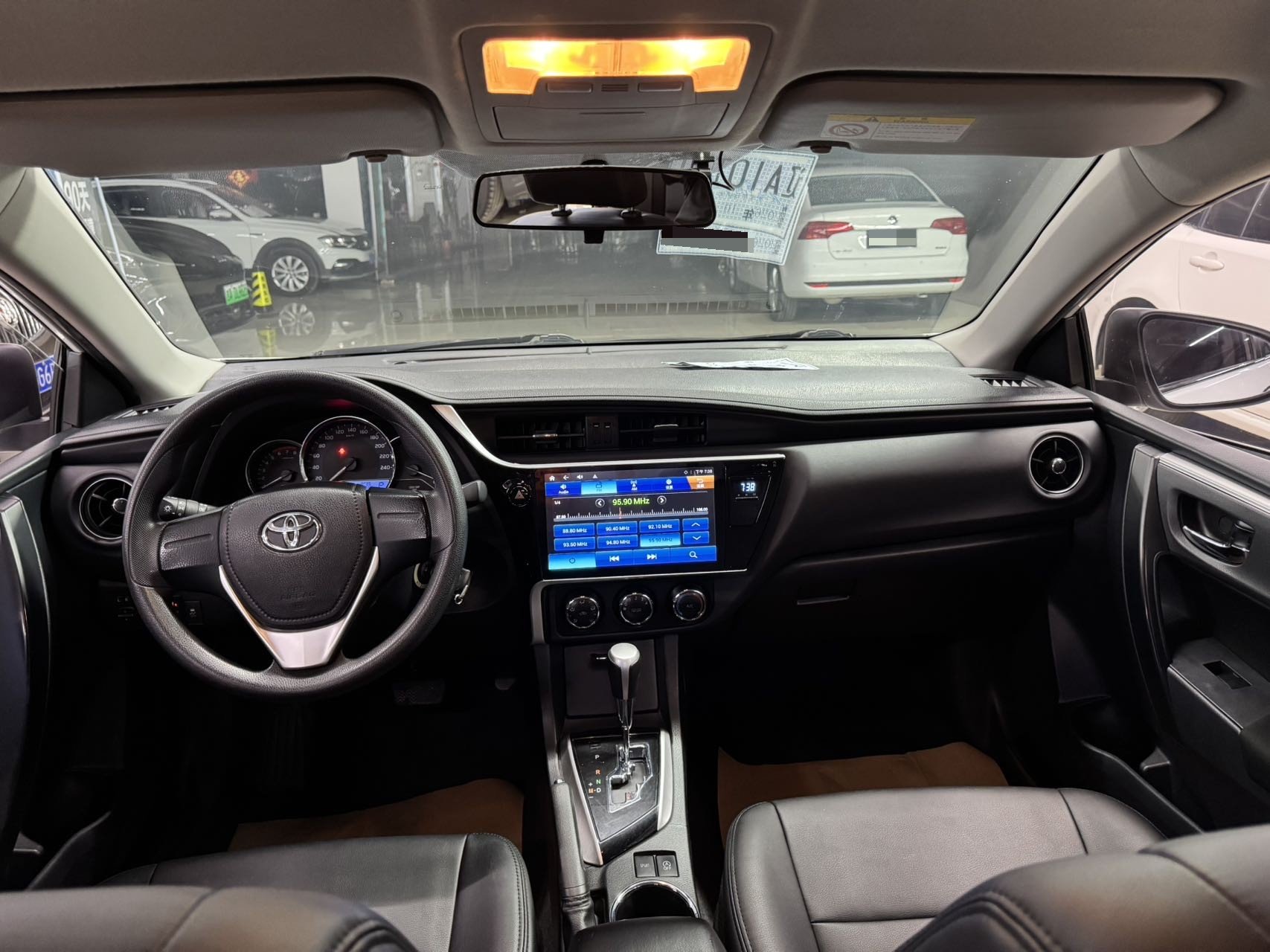 Toyota Corolla 2017 #6 Toyota Corolla 2017 car image #6