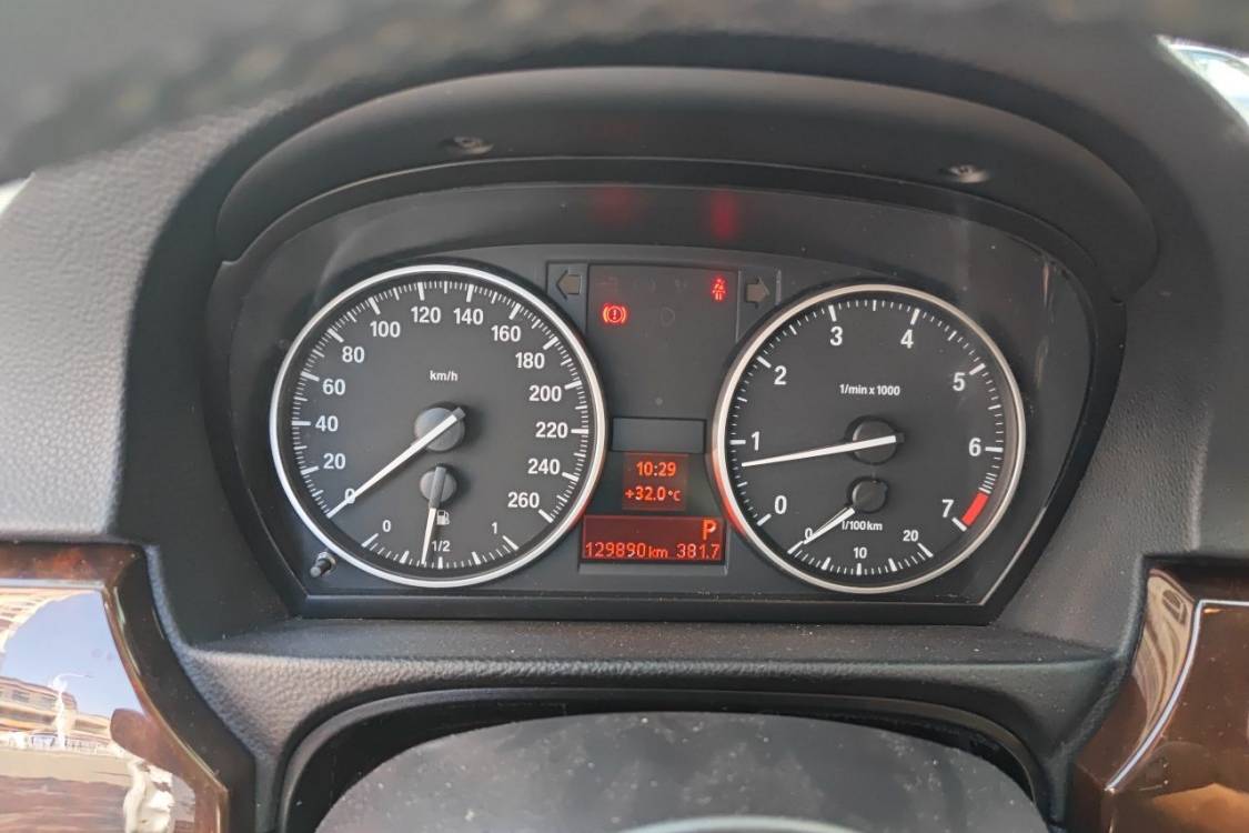 BMW 3 Series 2012 imagen de coche #26
