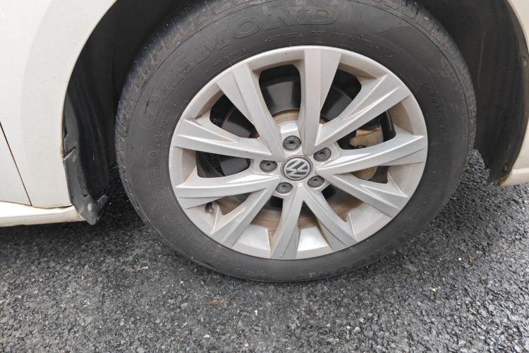 Volkswagen Lavida 2016 car image #9