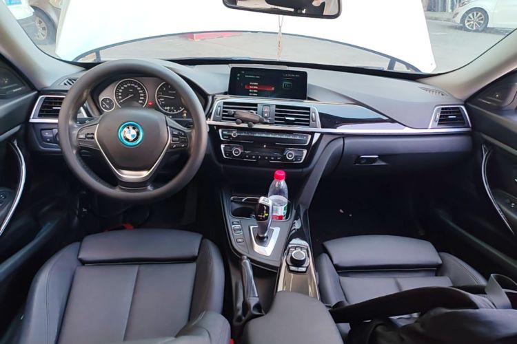 BMW 3 Series GT 2017 #10 BMW 3 Series GT 2017 car image #10