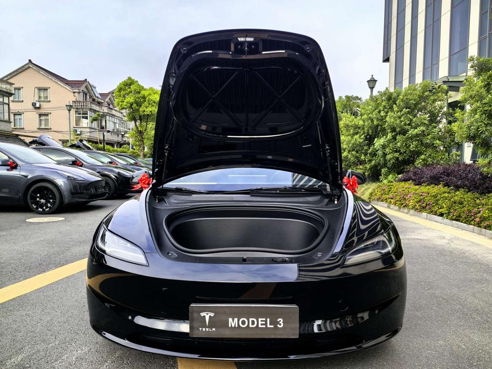 Tesla Model 3 2025 #16 Tesla Model 3 2025 car image #16