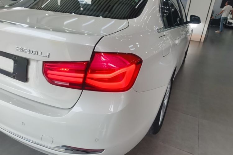 BMW 3 Series 2017 image de voiture #8