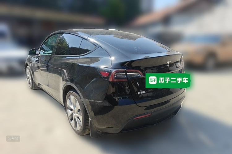 Tesla Model Y 2023 immagine di auto #5