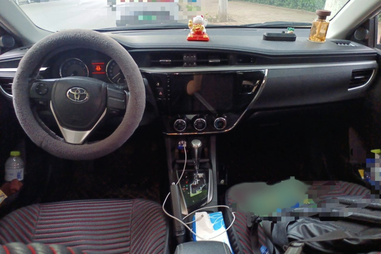 Toyota Corolla 2015 car image #12