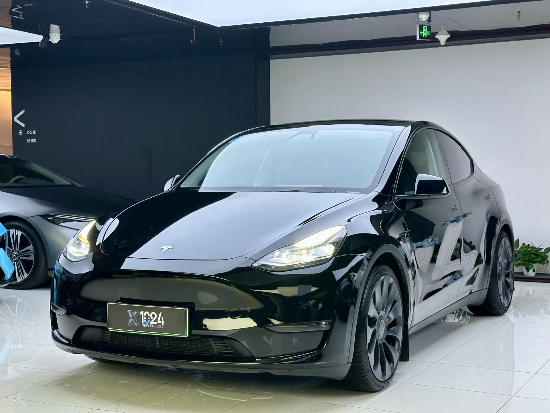 2021 car image 