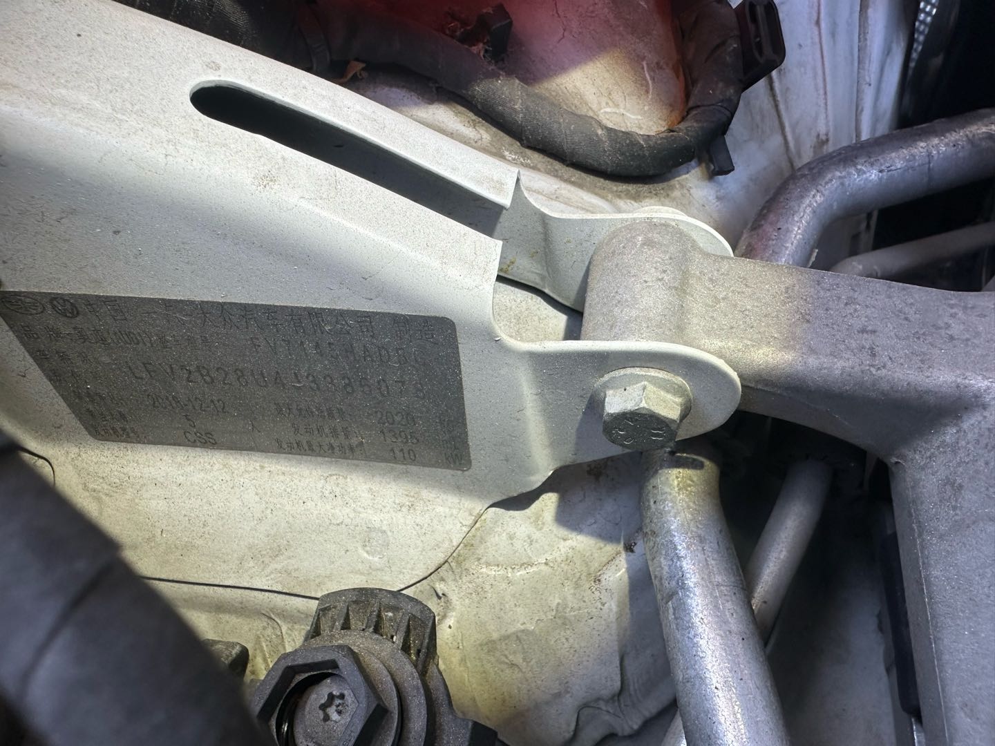 2019 car image #19