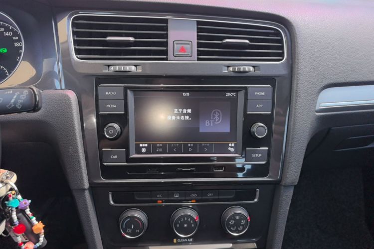 Volkswagen Golf 2018 #13 Volkswagen Golf 2018 car image #13
