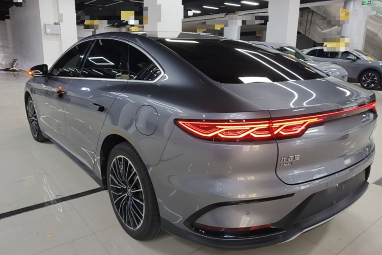 BYD Han 2022 immagine di auto #5