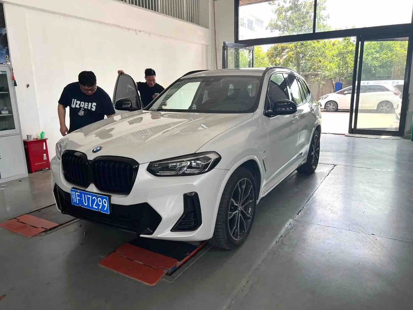 BMW X3 2022 BMW X3 2022 car image
