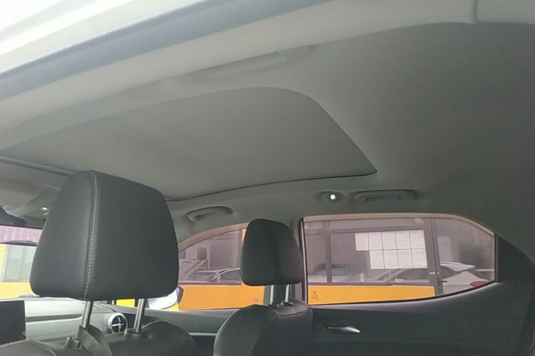 BYD Yuan New Energy 2019 car image #18